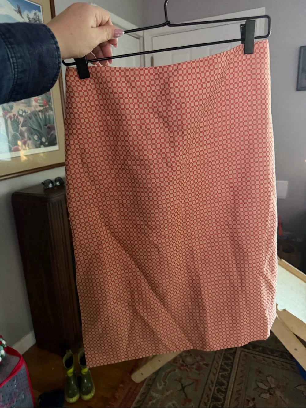 Salvatore Ferragamo Pink Geometric Pencil Skirt vintage size 10